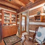 Cabin Vacation Rental About 8 Mi To Penn State!