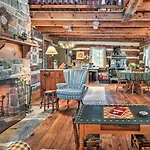 Cabin Vacation Rental About 8 Mi To Penn State!
